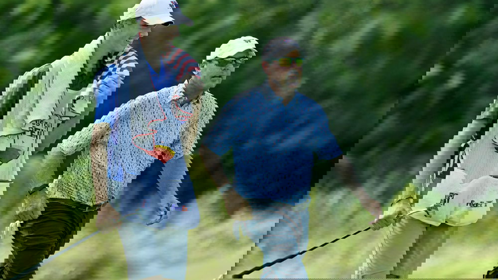 Rich Beem admits he didn't pay his caddie and makes comment on Kuchar